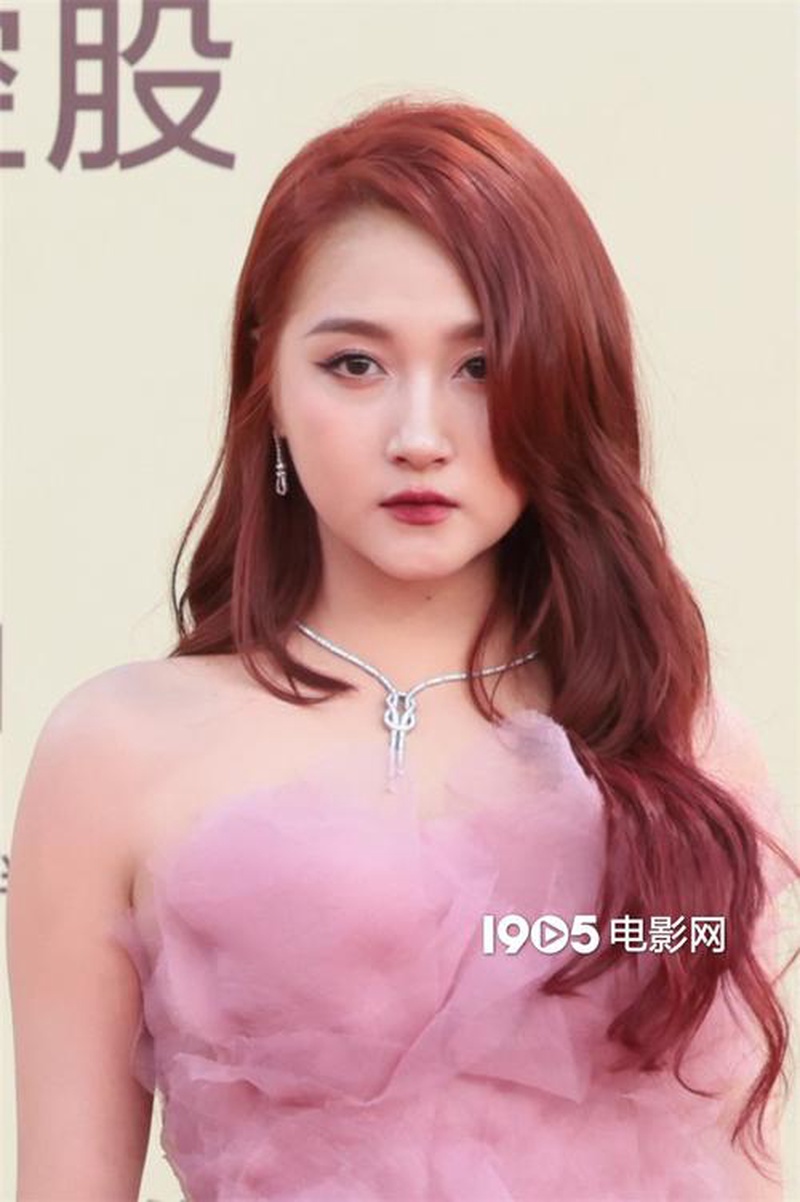 关晓彤